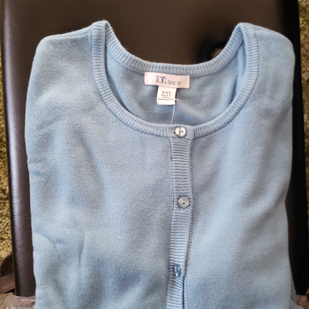 Cardigan sweater